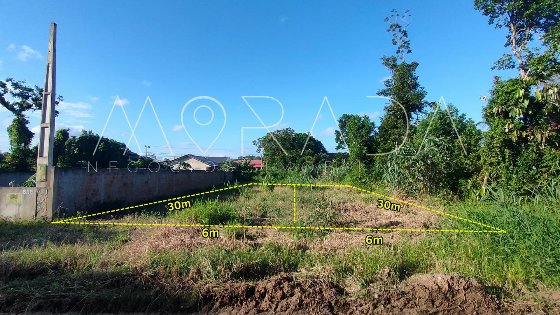 TERRENO LIMPO SEM VEGETAÇÃO - PRÓXIMO AO PORTO