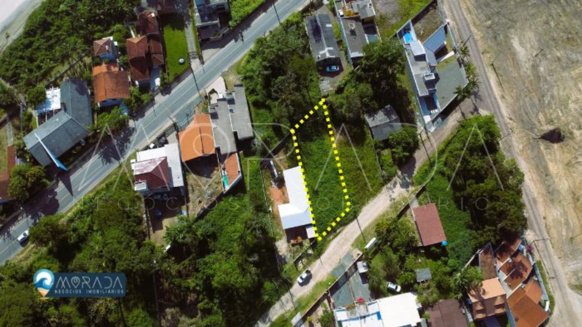 TERRENO A 130 METROS DO MAR - ROSA DOS VENTOS
