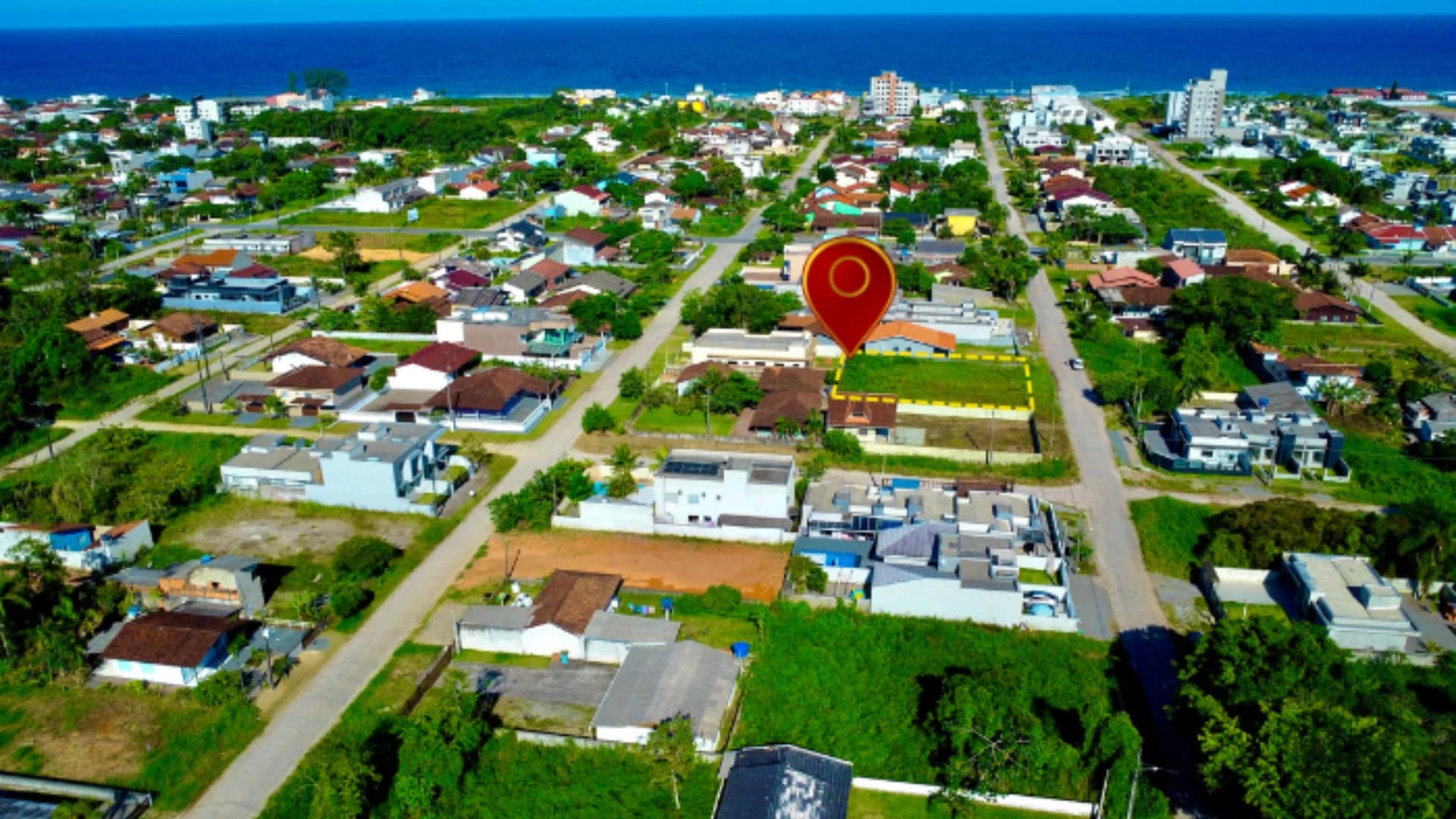 TERRENO PRONTO PARA CONSTRUIR A 600m DO MAR