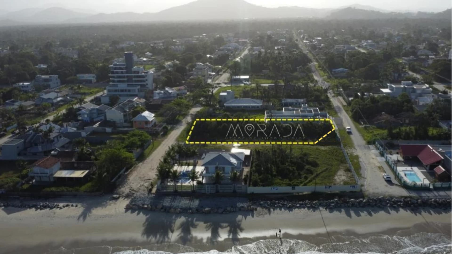 TERRENO NA QUADRA DO MAR COM 753m²