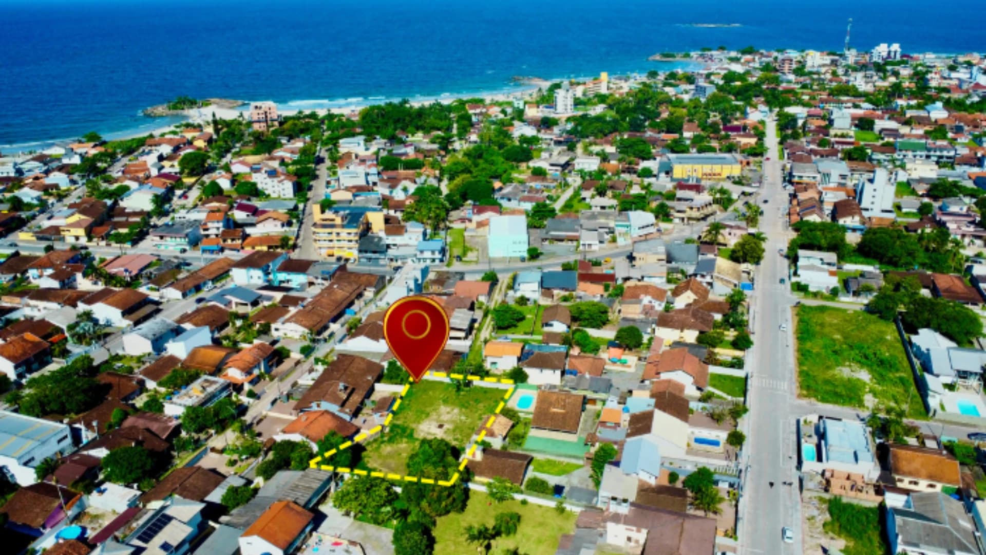 ÁREA DE 1.137m² PRÓXIMO A TERCEIRA PEDRA