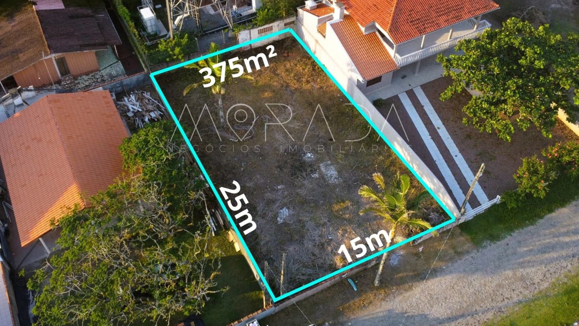 OPORTUNIDADE EM PERMUTA A 80M DO MAR