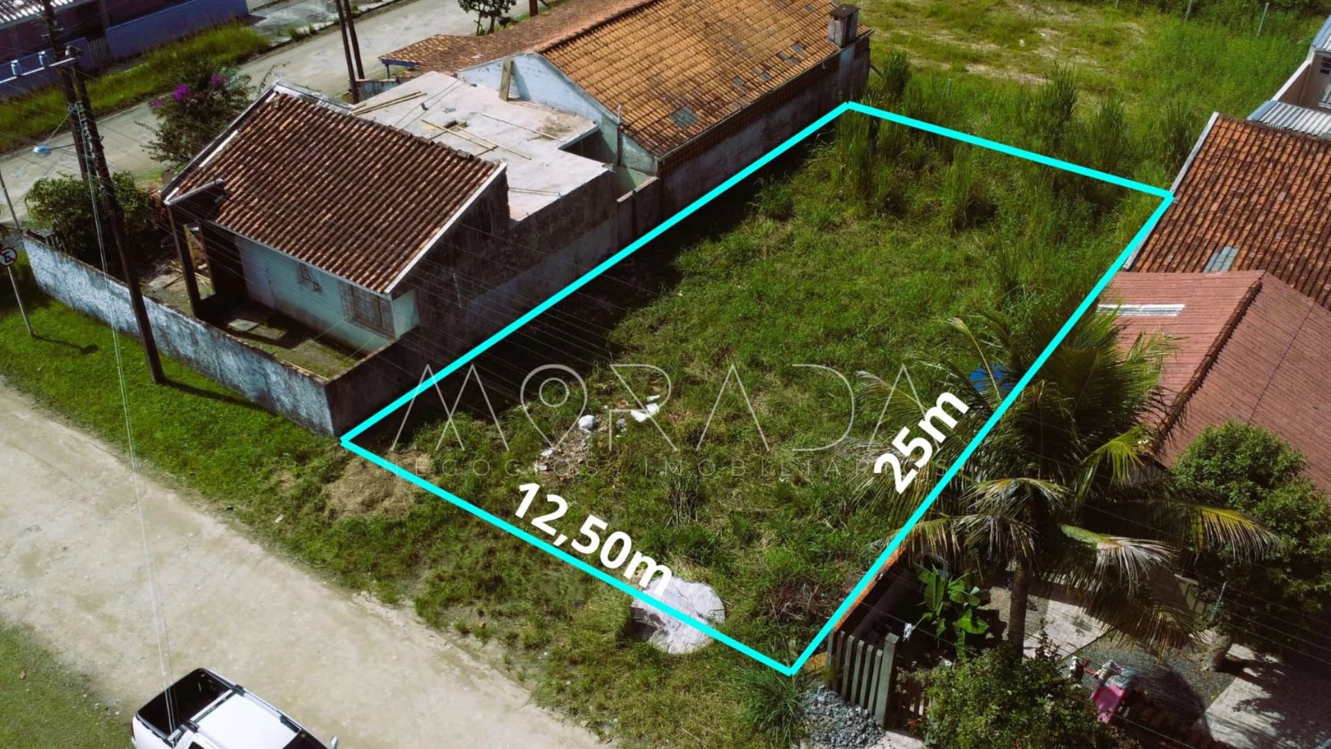 TERRENO NO PAESE PRONTO PARA CONSTRUIR – 450M DO MAR