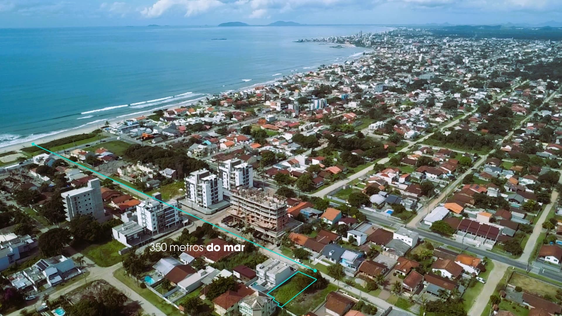 TERRENO 360m² EM LOCALIZAÇÃO PRIVILEGIADA