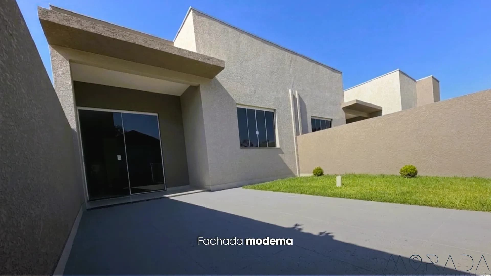 CASA NOVA COM EXCELENTE ACABAMENTO A 400m DO MAR