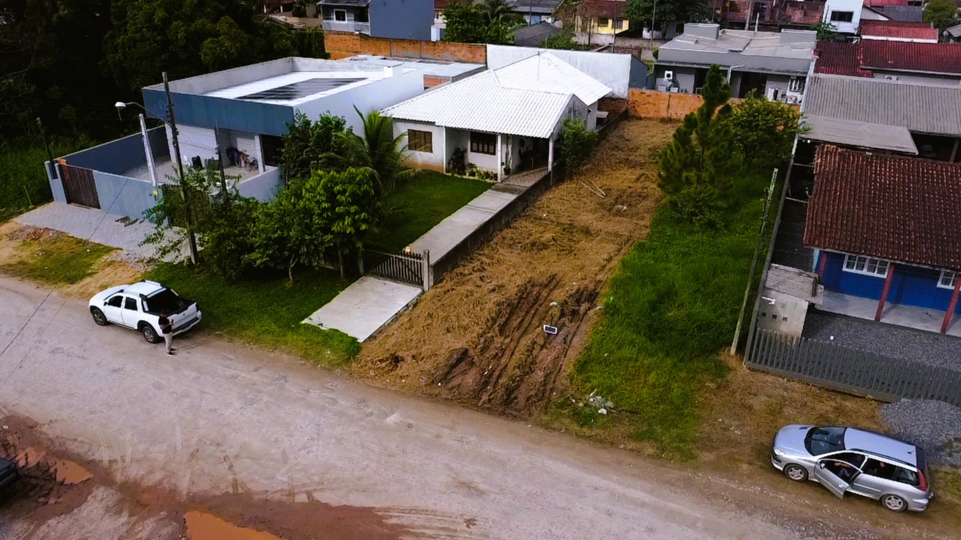 TERRENO NA REGIÃO CENTRAL - PERTO DE TUDO