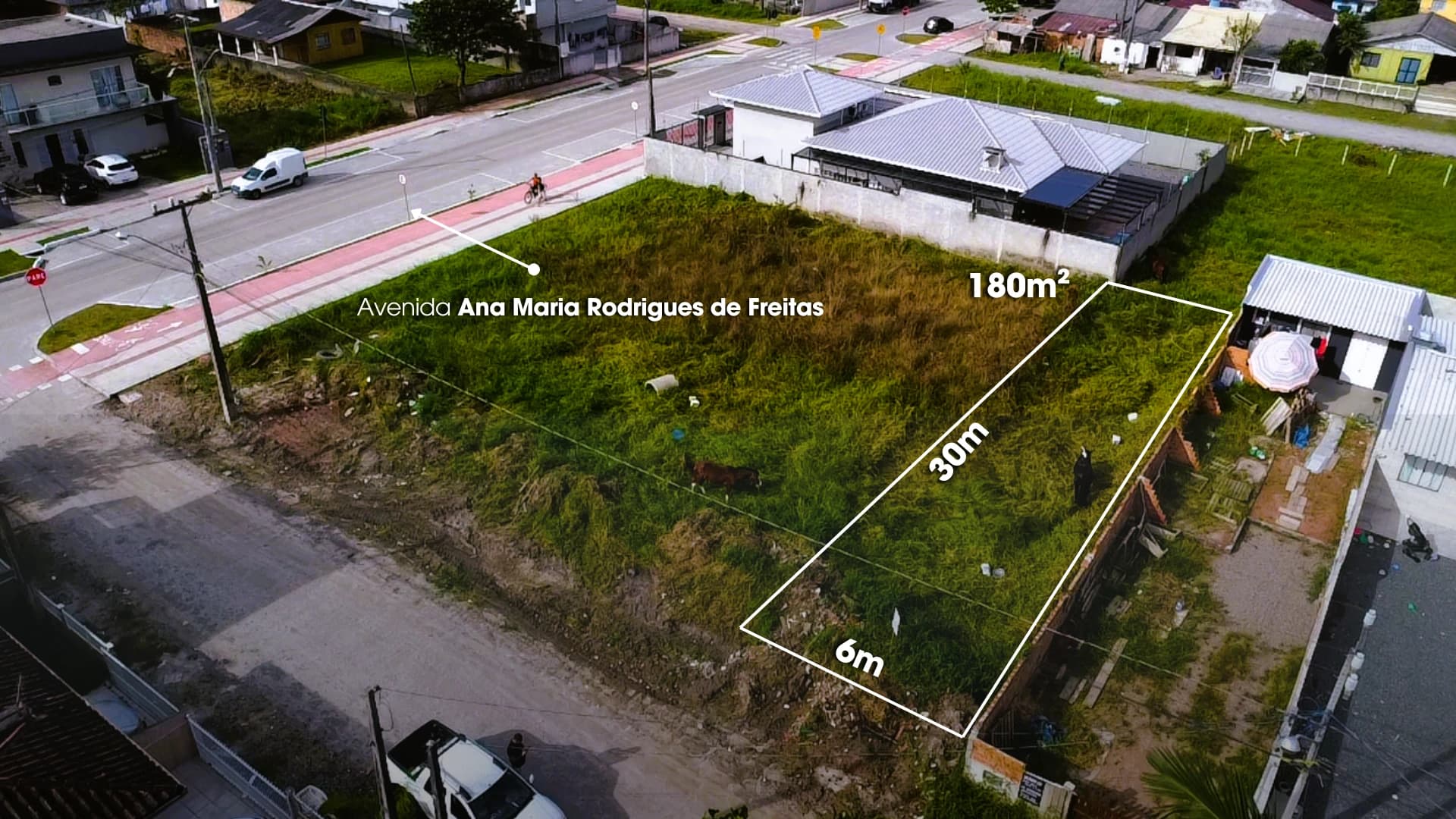 TERRENO PRONTO PARA CONSTRUIR AO LADO DA AVENIDA NO SÃO JOSÉ