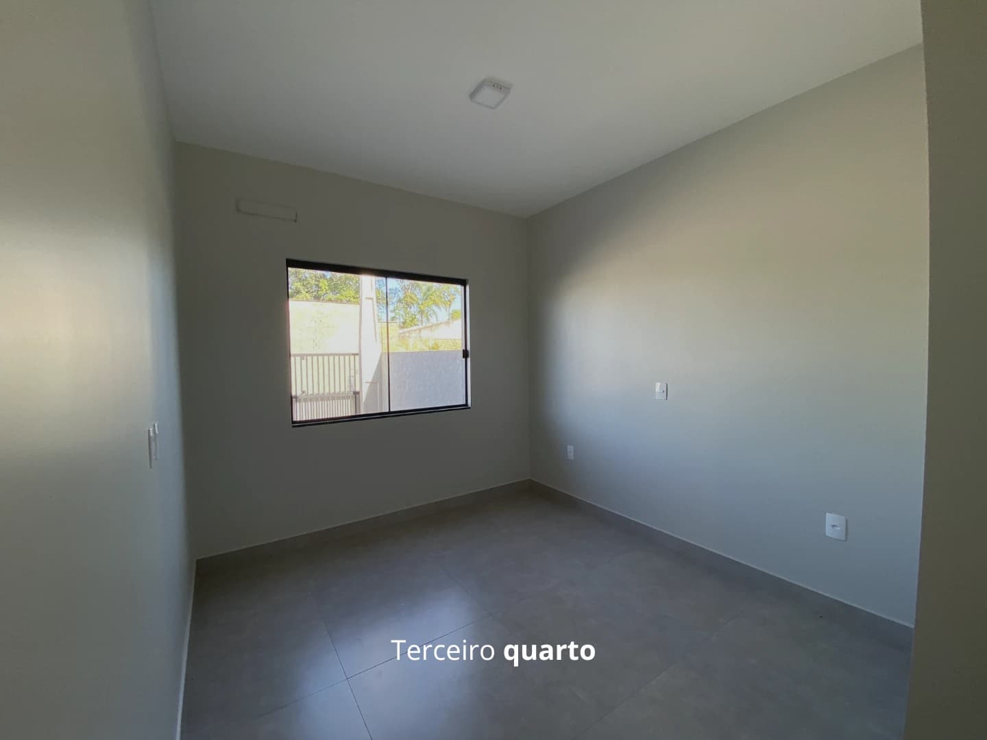 Miniatura 11