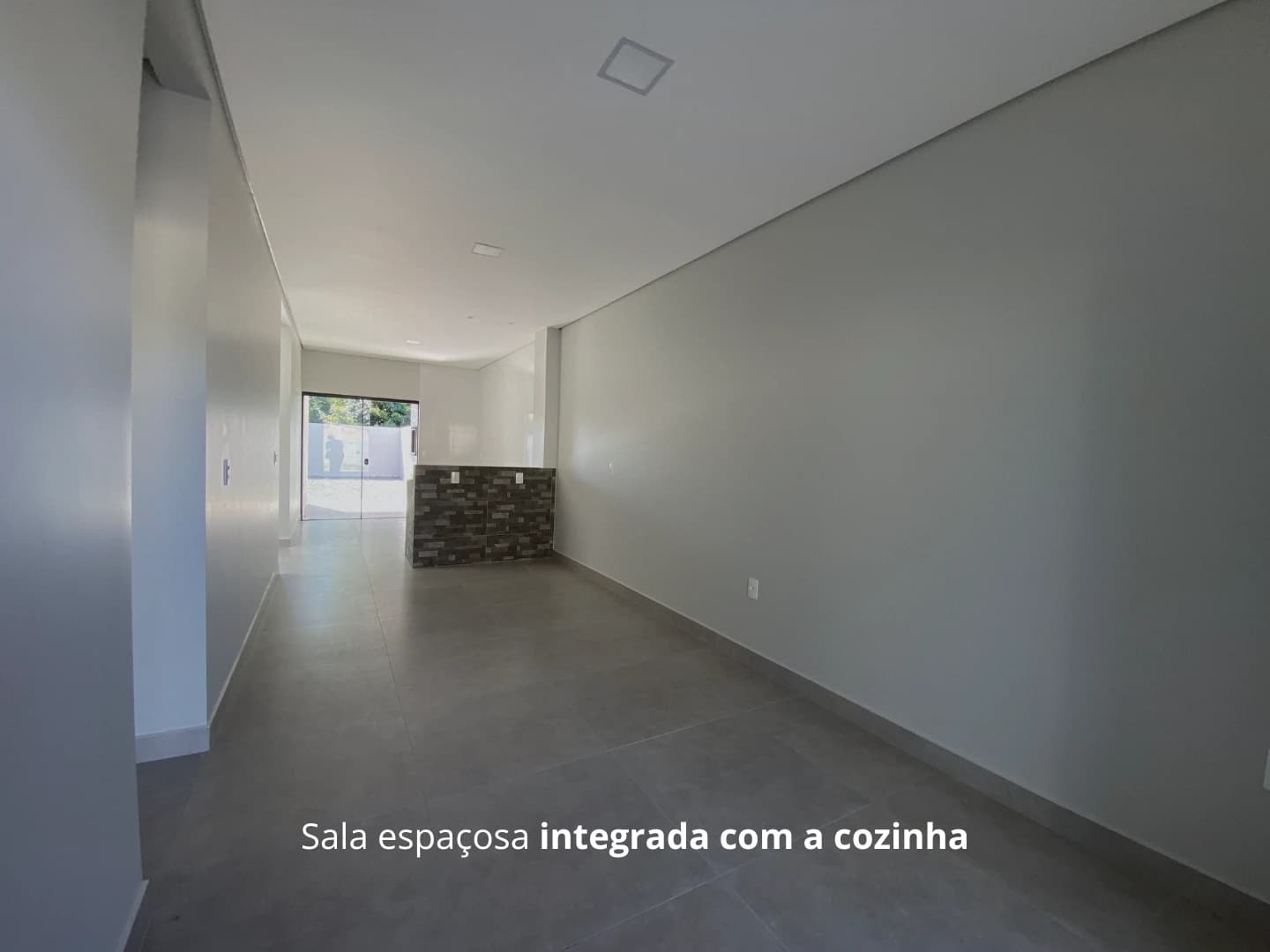 CASA COM 3 QUARTOS - REGIÃO DA REVITALIZAÇÃO DA FAIXA DE AREIA
