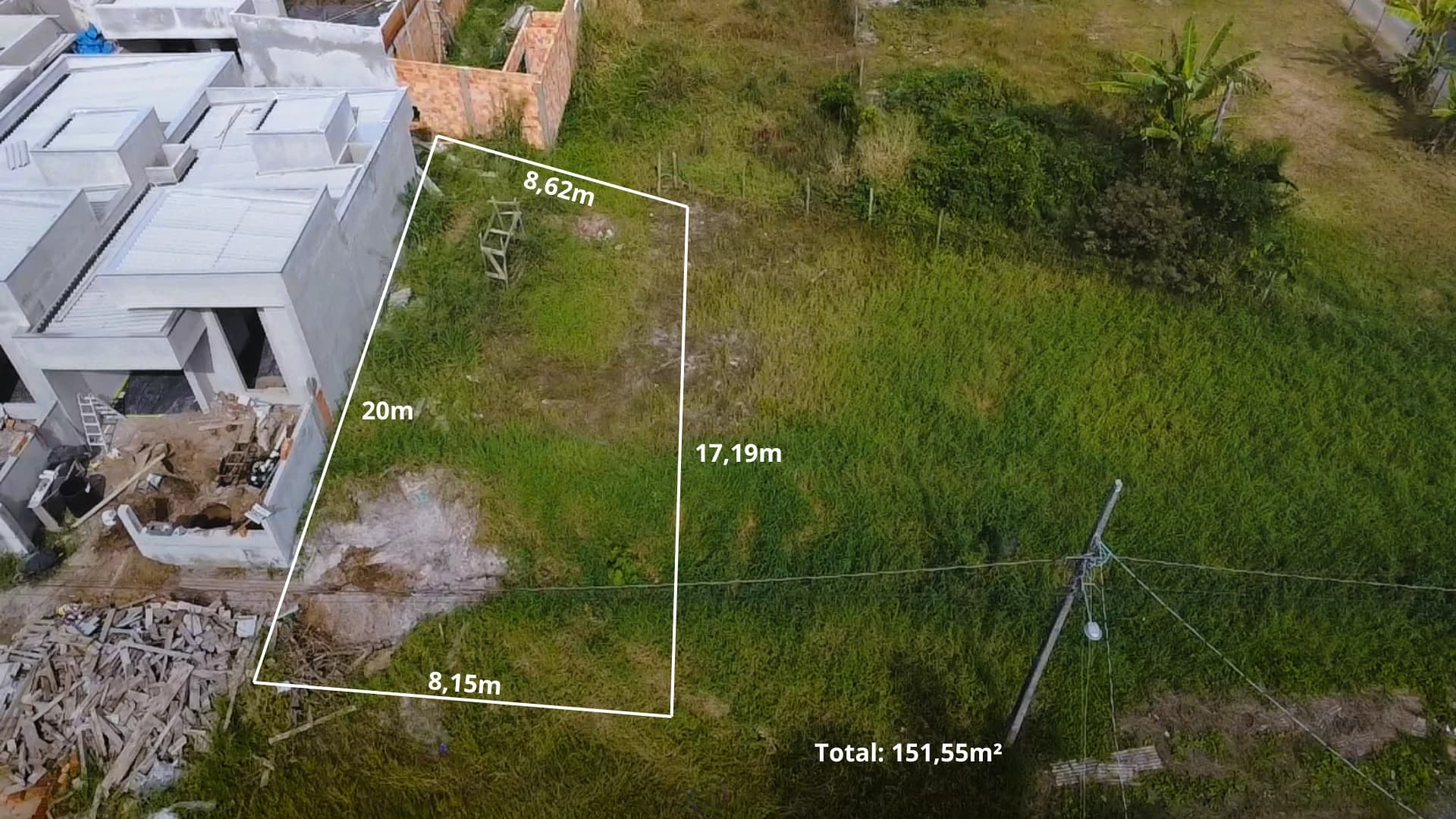 TERRENO SEM VEGETAÇÃO - PRONTO PARA CONSTRUIR