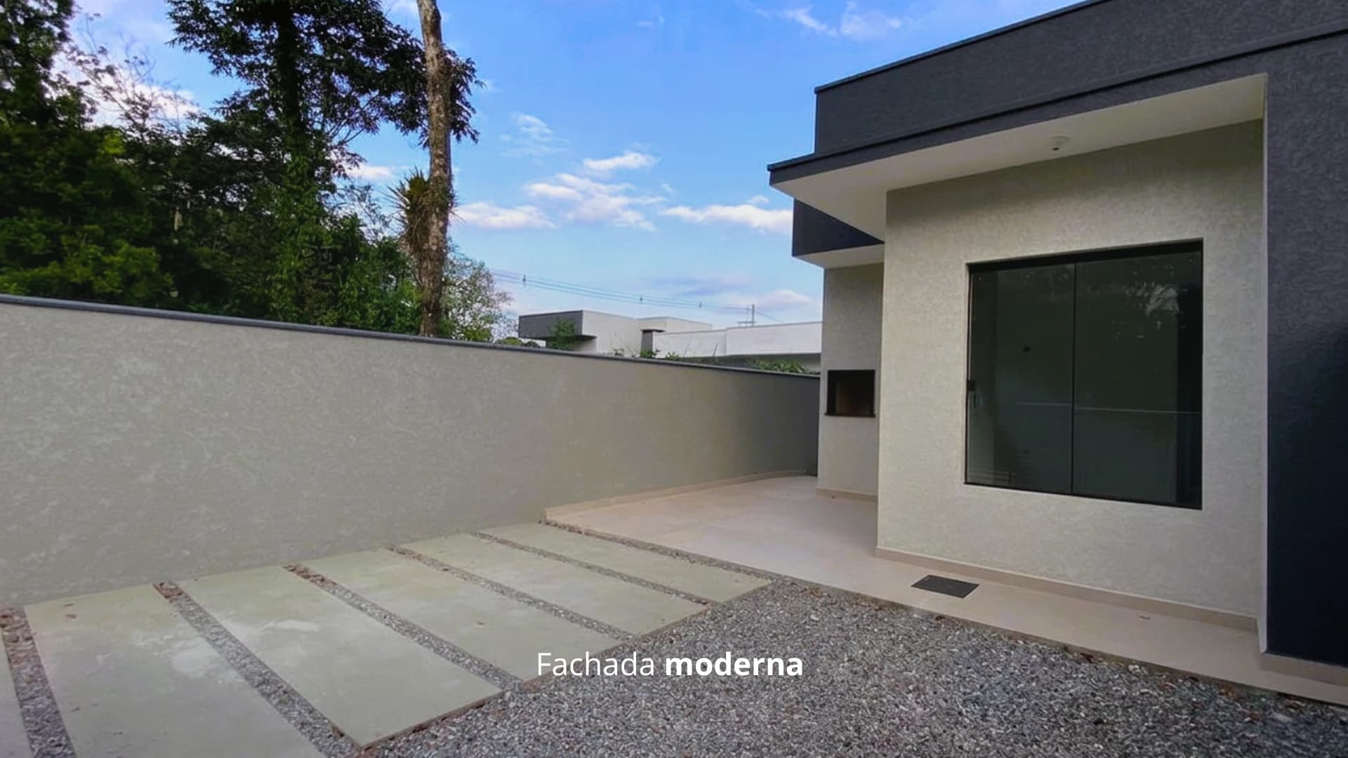 CASA NOVA DE 1 QUARTO + 1 SUÍTE A 700m DO MAR