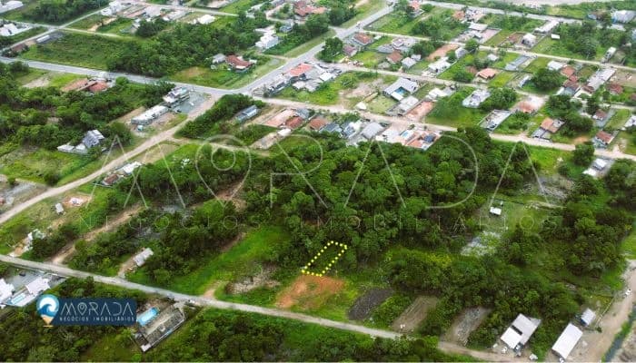 TERRENO A 400m DO MAR - OPORTUNIDADE PARA INVESTIMENTO