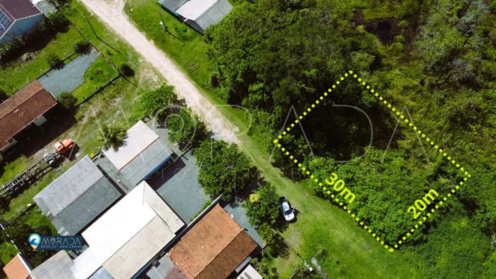 TERRENO COM 600m² A 490m DO MAR - ROSA DOS VENTOS
