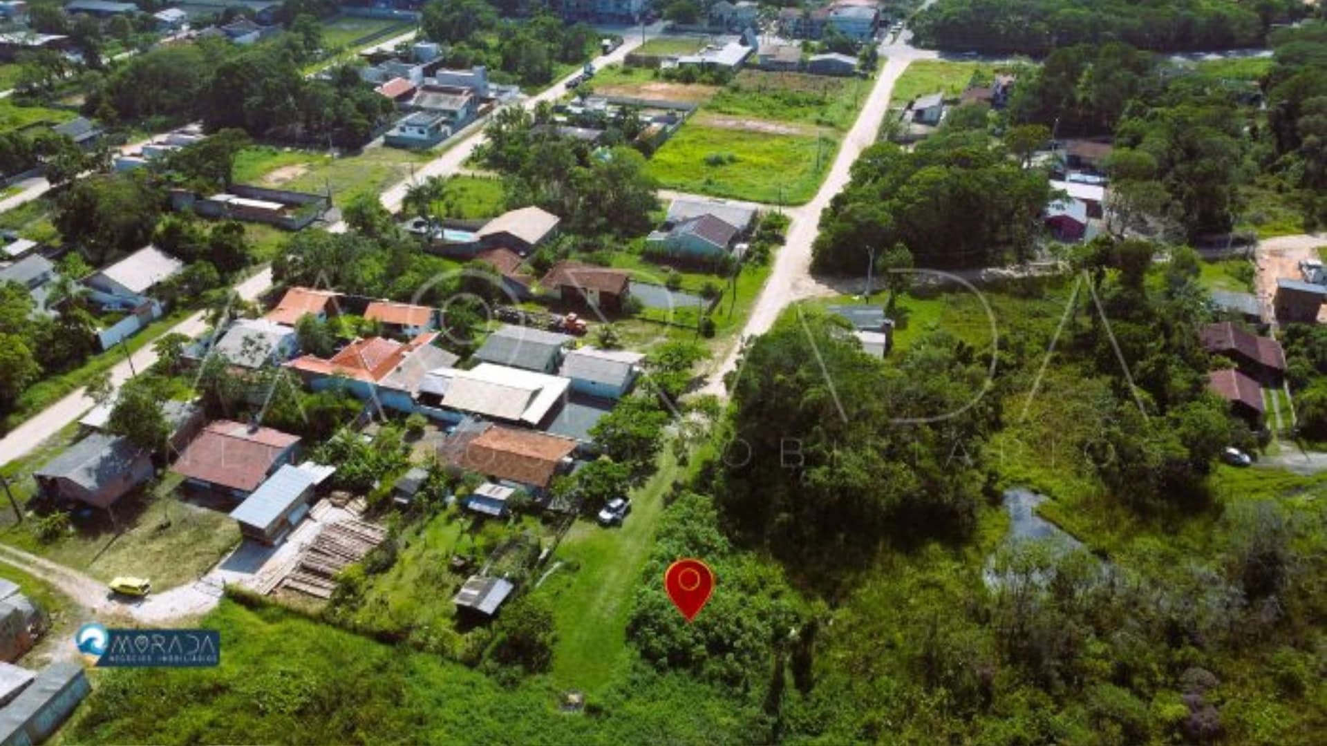 TERRENO COM 600m² A 490m DO MAR - ROSA DOS VENTOS