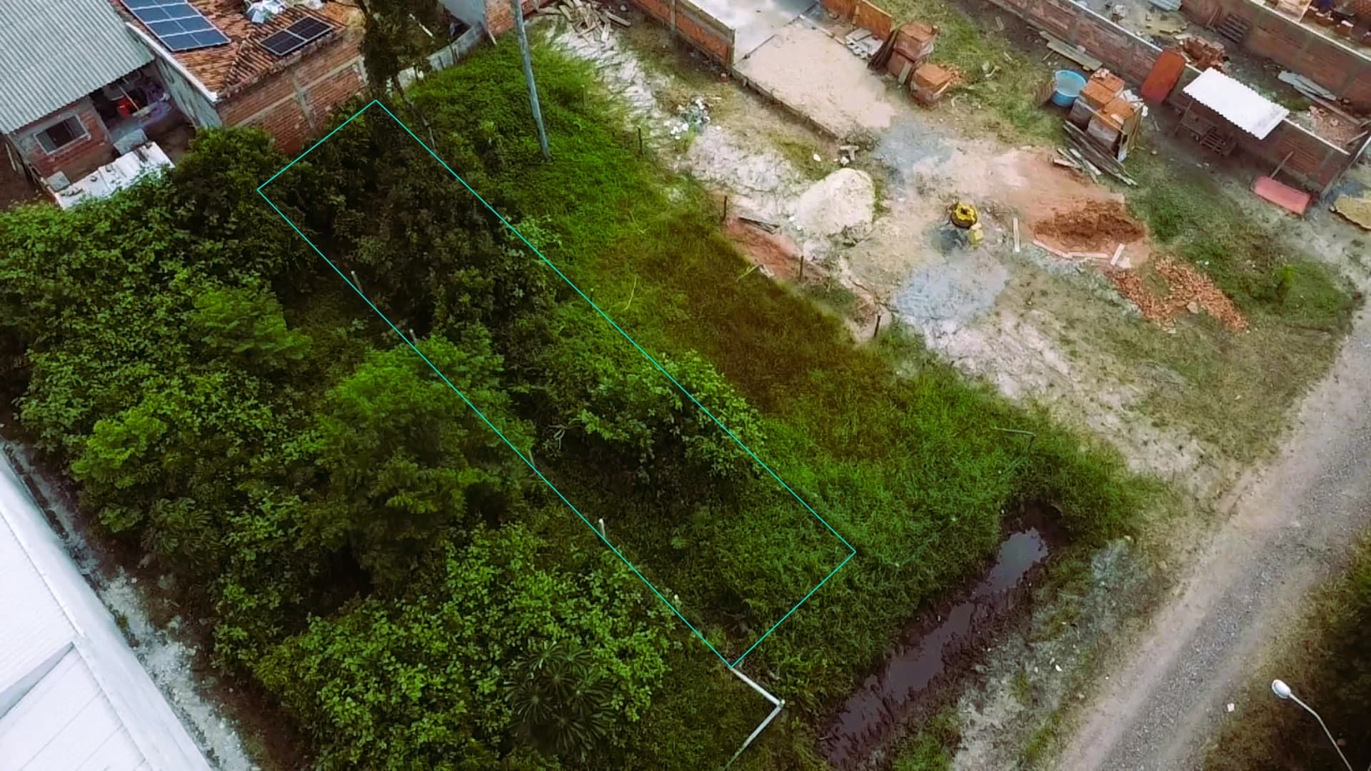 TERRENO 180m² PRÓXIMO AO CENTRO