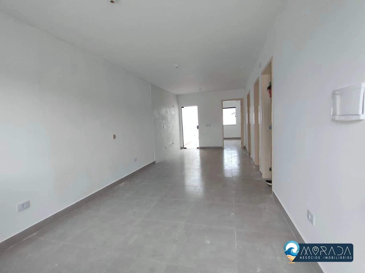 CASA COM 3 QUARTOS A 600m DO MAR