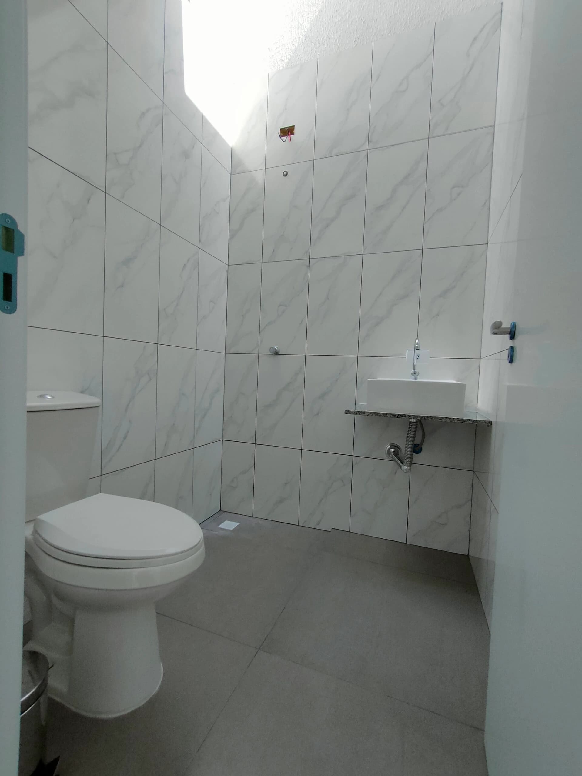 CASA COM 2 QUARTOS A 500m DO MAR