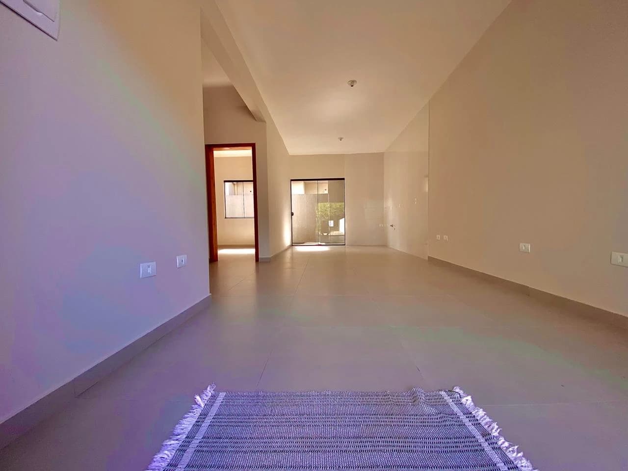 CASA COM 2 QUARTOS E 1 SUÍTE NO SÃO JOSÉ