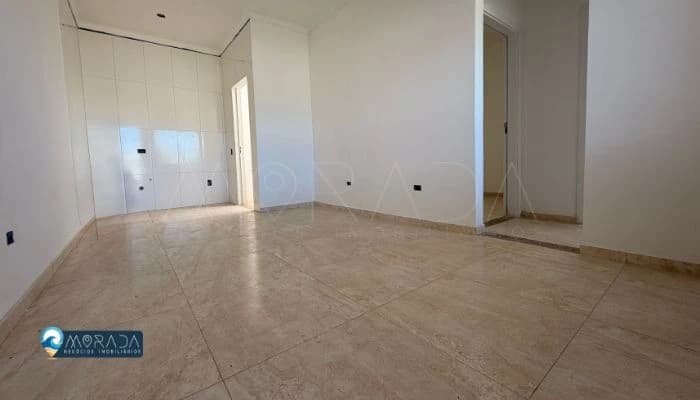 2 Quartos (1 Suíte) Na Av. Brasília