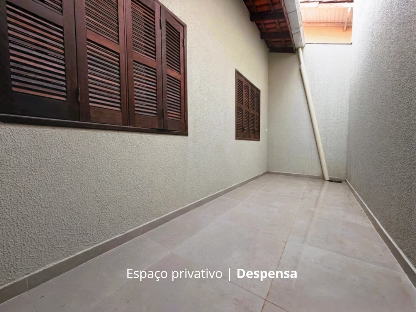 A VERDADEIRA CASA DE PRAIA COM 2 QUARTOS + 1 SUÍTE A 350m DO MAR